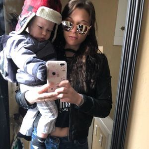 Meet your Posher, Danielle